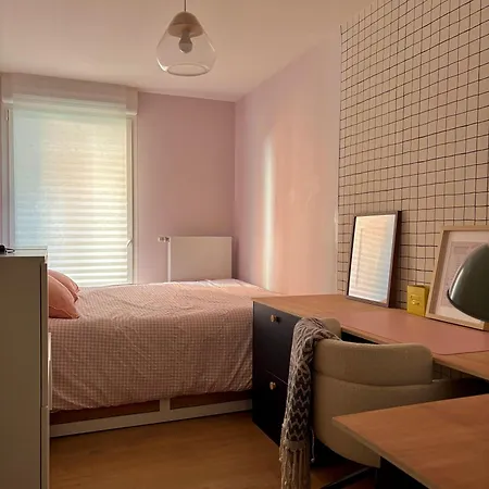 Quarto em Acomodações Particulares Cosy Et Paisible